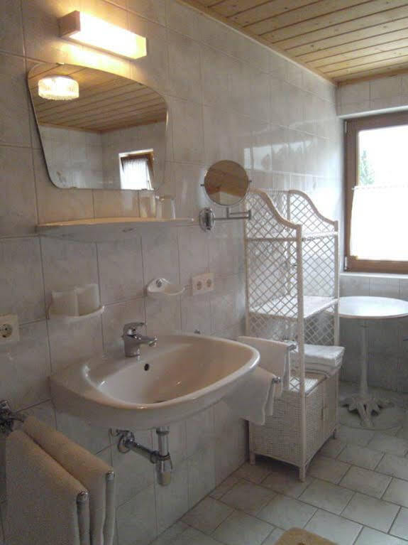 Ferienwohnung Gapp Elbigenalp Buitenkant foto
